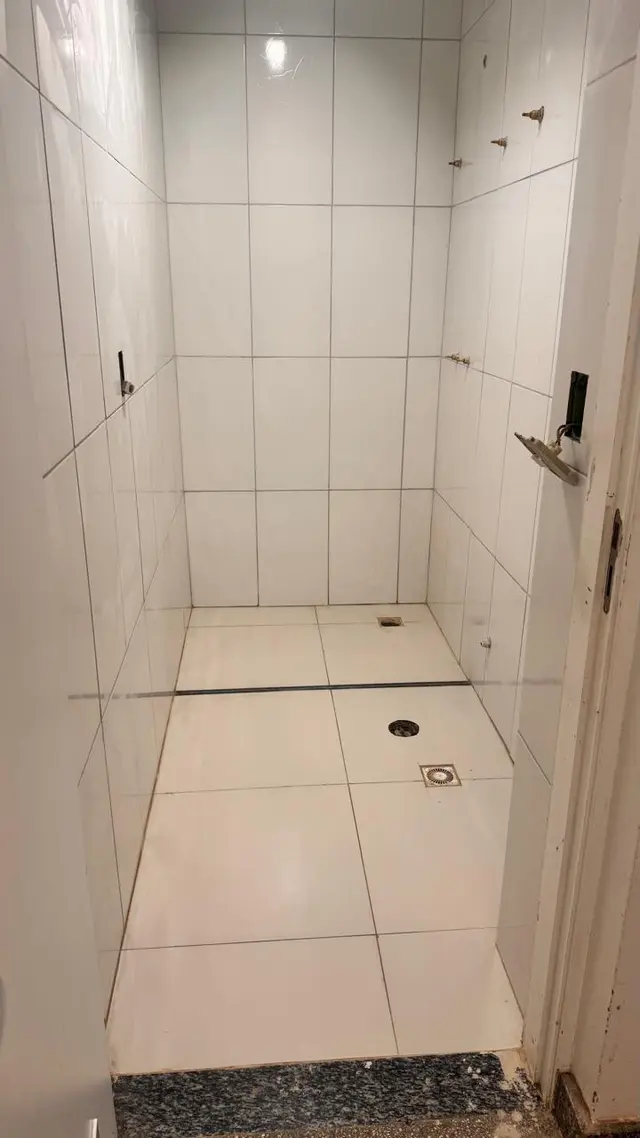 Reforma de banheiro hospitalar — QL Engenharia