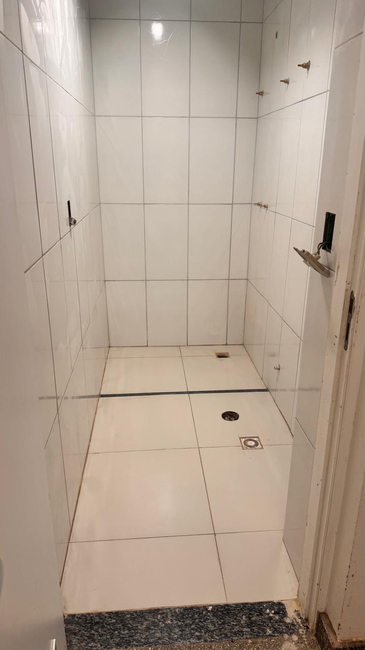 Reforma de banheiro hospitalar